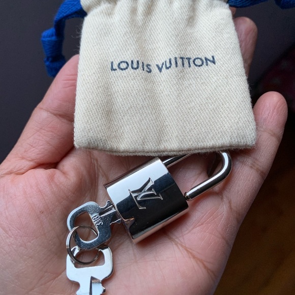 Authentic Louis Vuitton Keepall 55 Bando Damier Graphite - Picture 12 of 16